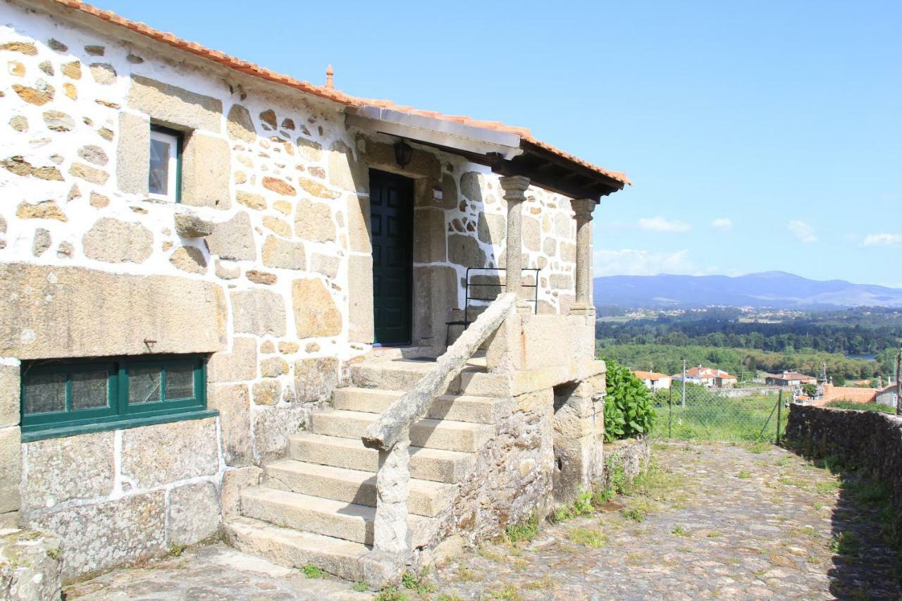 Casas Da Loureira - Casa Do Pote Pensionat Vila Nova de Cerveira Exteriör bild